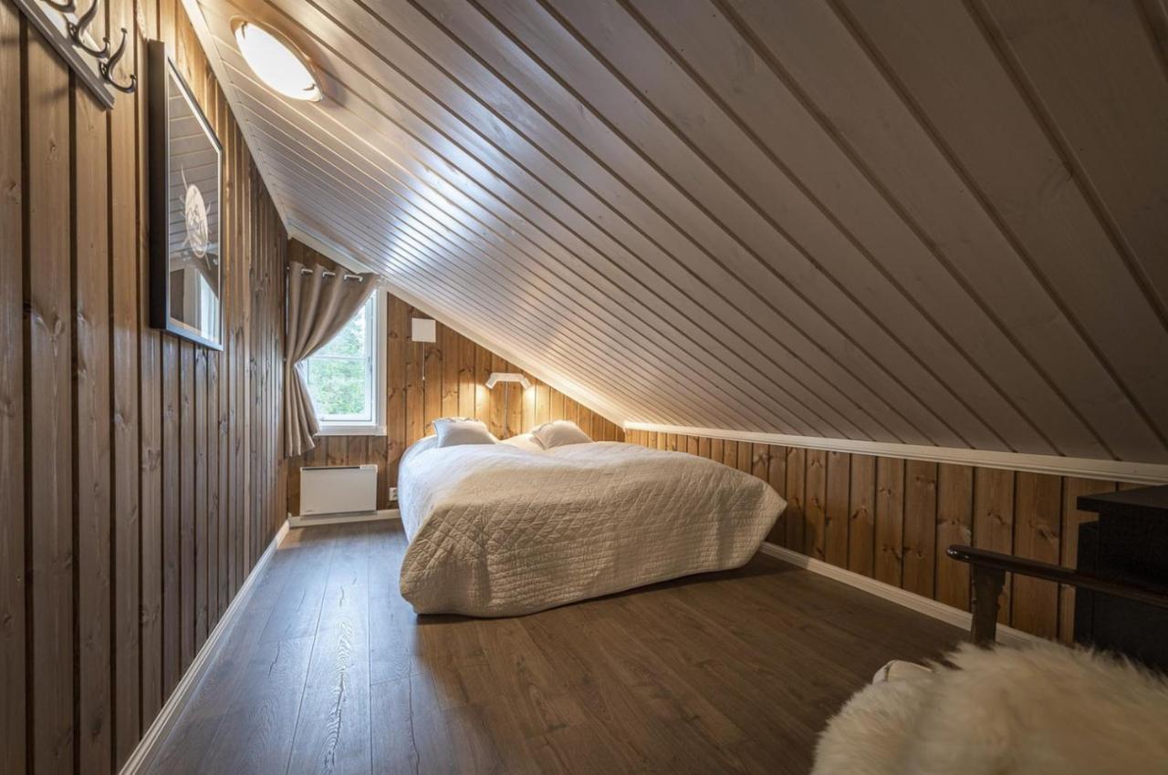 With Sauna In